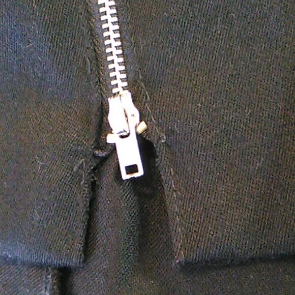 NWOT harve' benard Black Wool Skirt - Picture 7 of 10